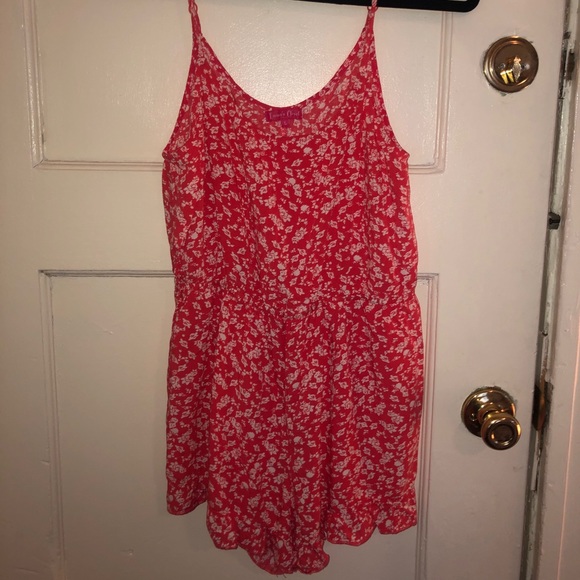 Romper - Picture 2 of 2